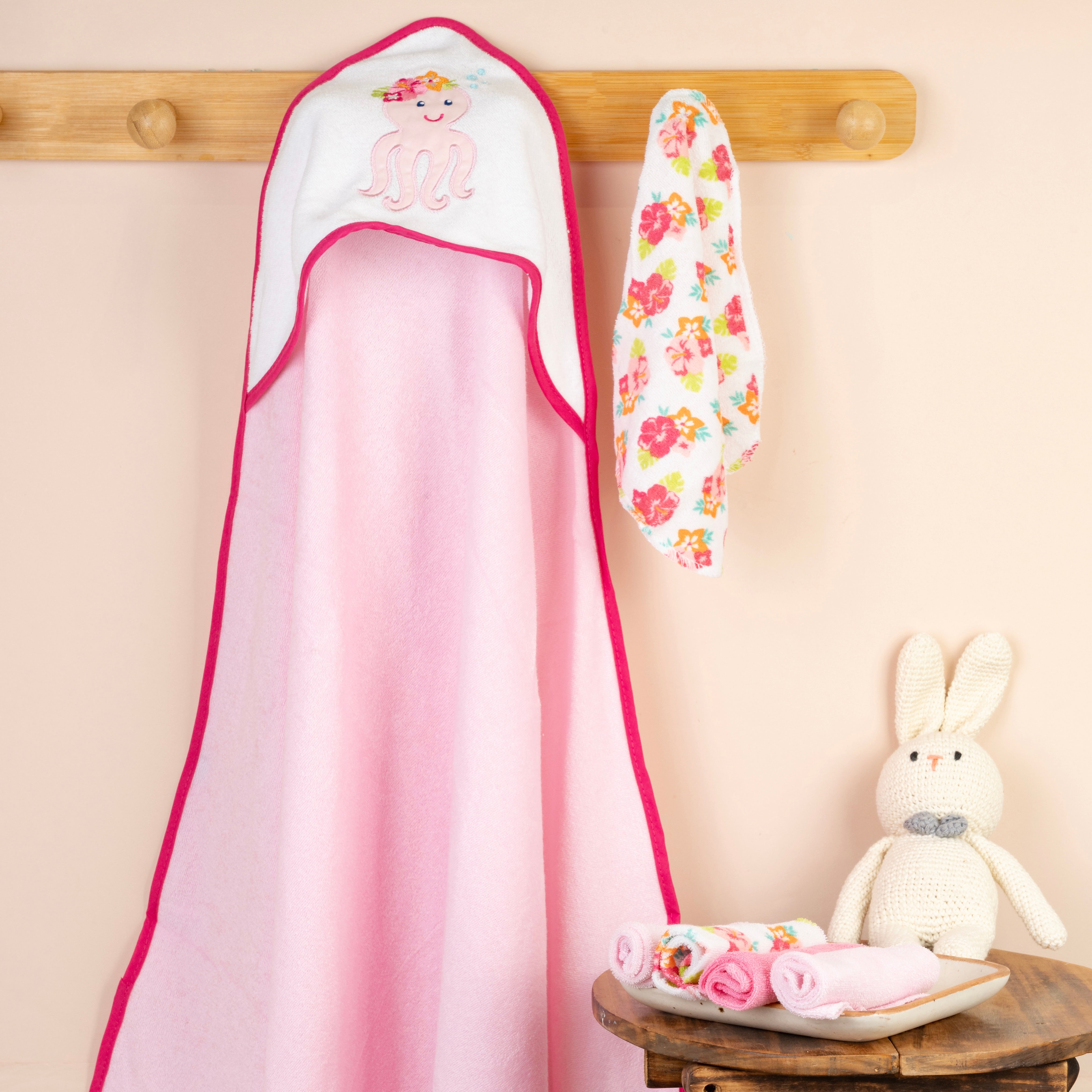 OctoWrap & Wipe Hooded towel