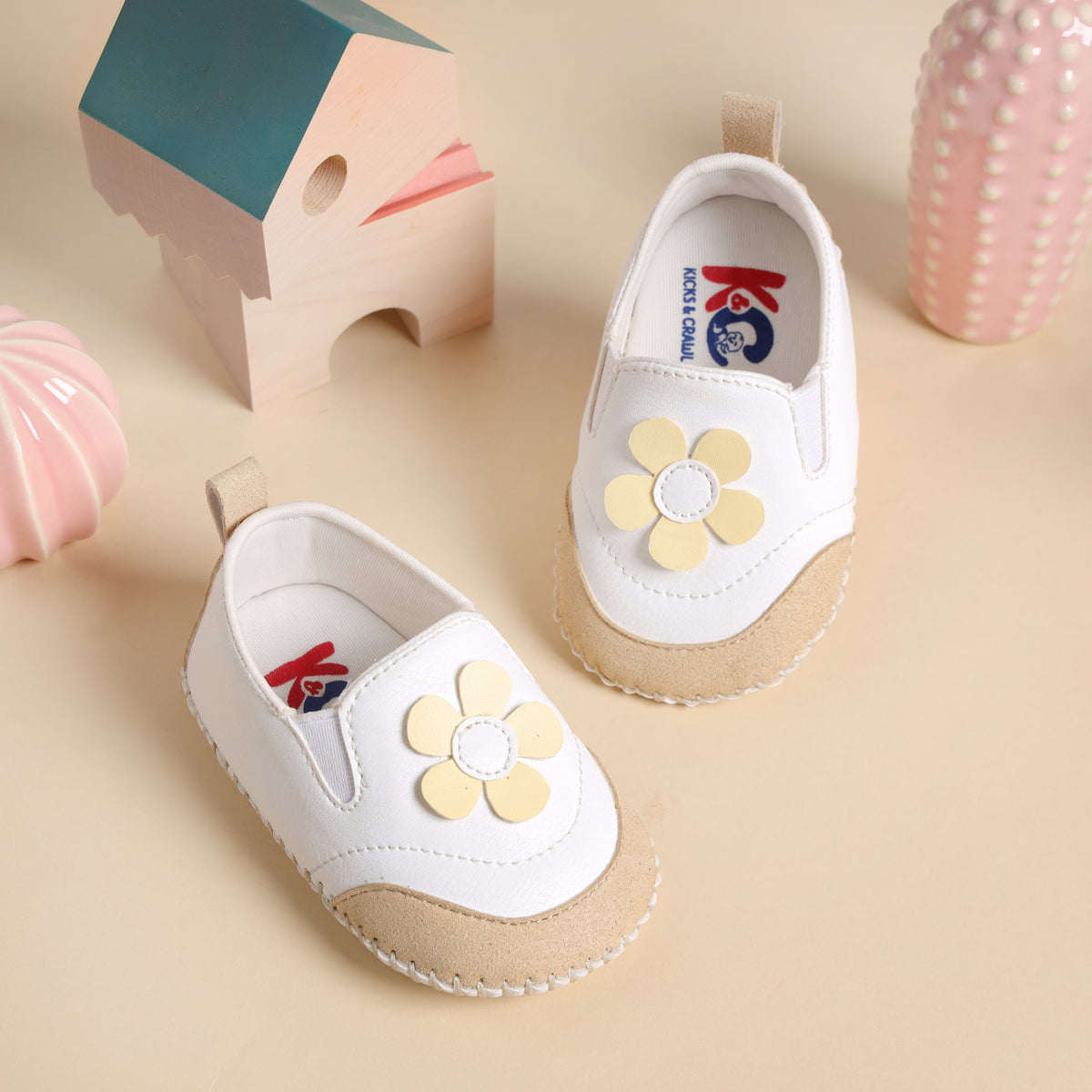 Daisy Delight Baby Booties