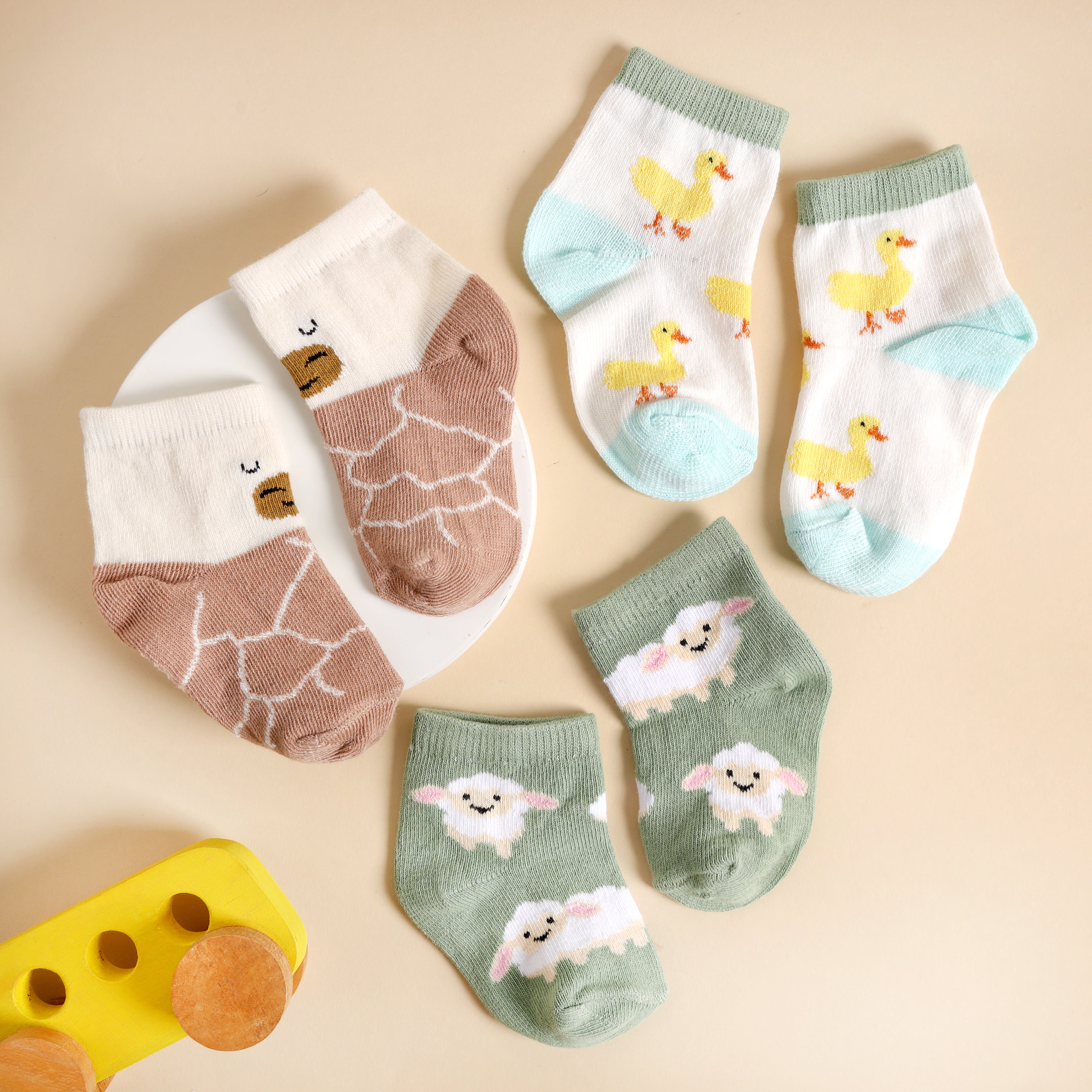 Farm Friends Flat Socks