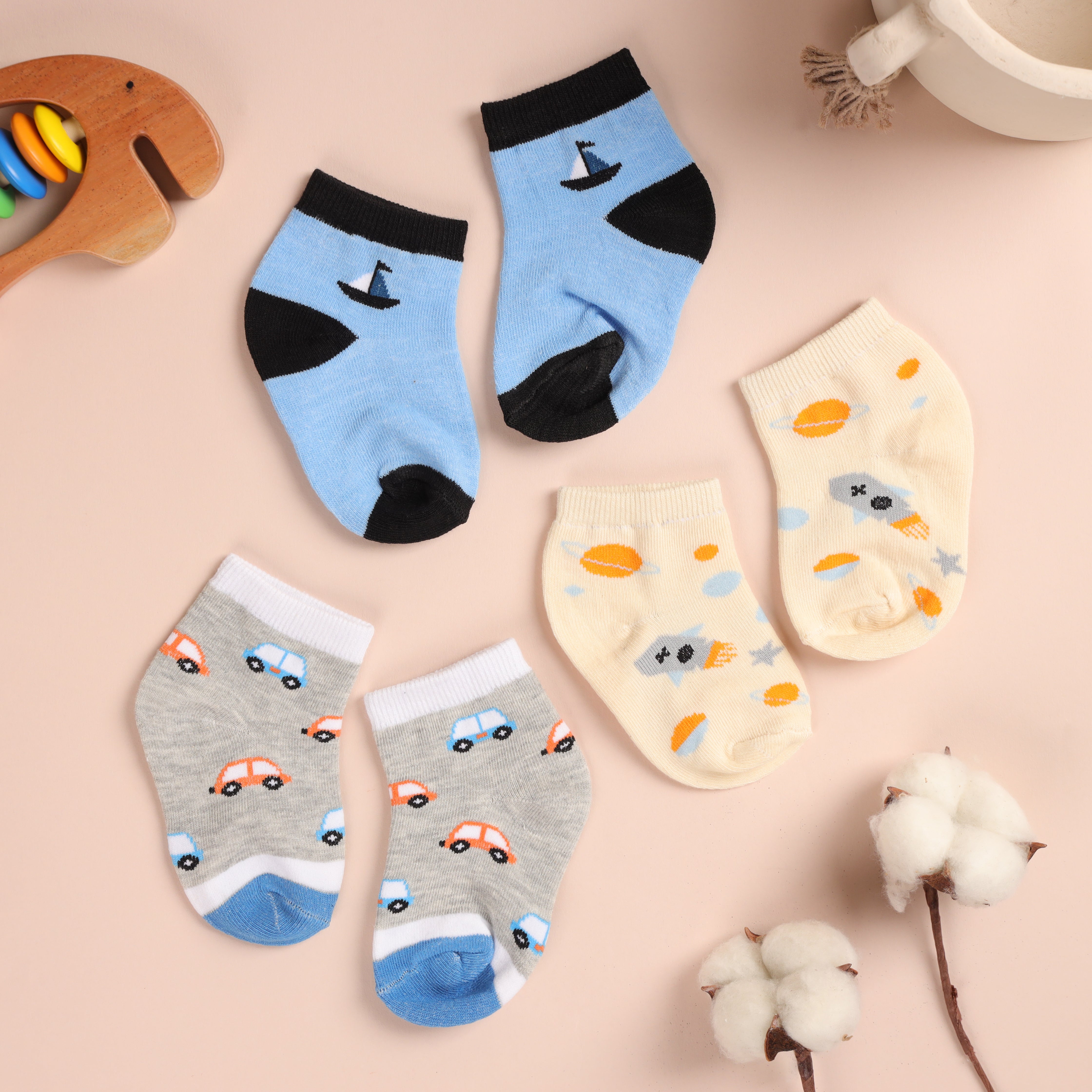 Adventure World Flat Socks